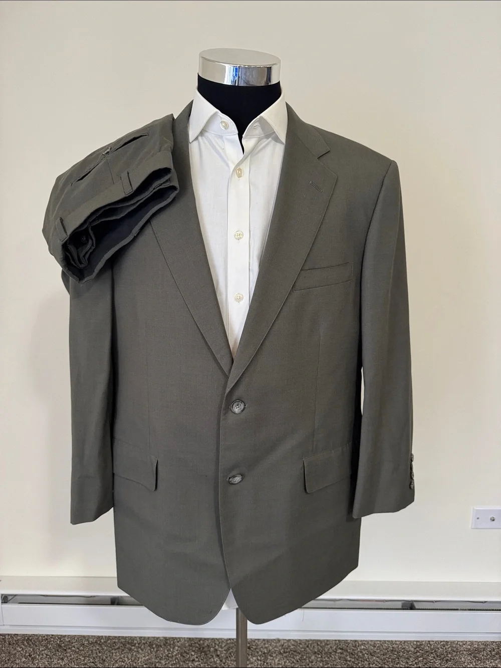Brooks Brothers mens 44R green solid 2-button 100% wool suit w/ trousers EUC